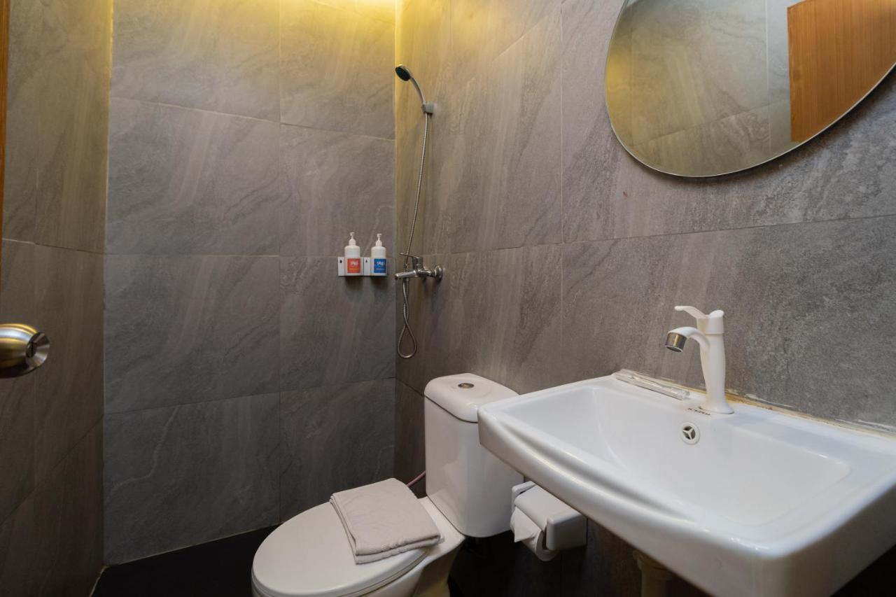 Sans Hotel Suryakencana Bogor Exteriör bild